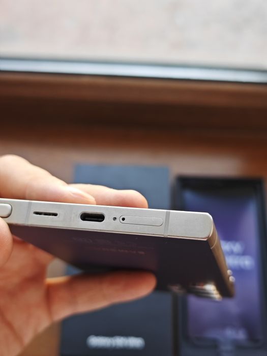 Samsung S24 Ultra 512Gb без ремонта