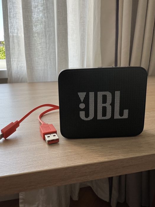 Продаю портативную колонку в отличном состоянии