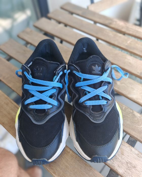 Nike Air Huarache / Adidas Ozweego