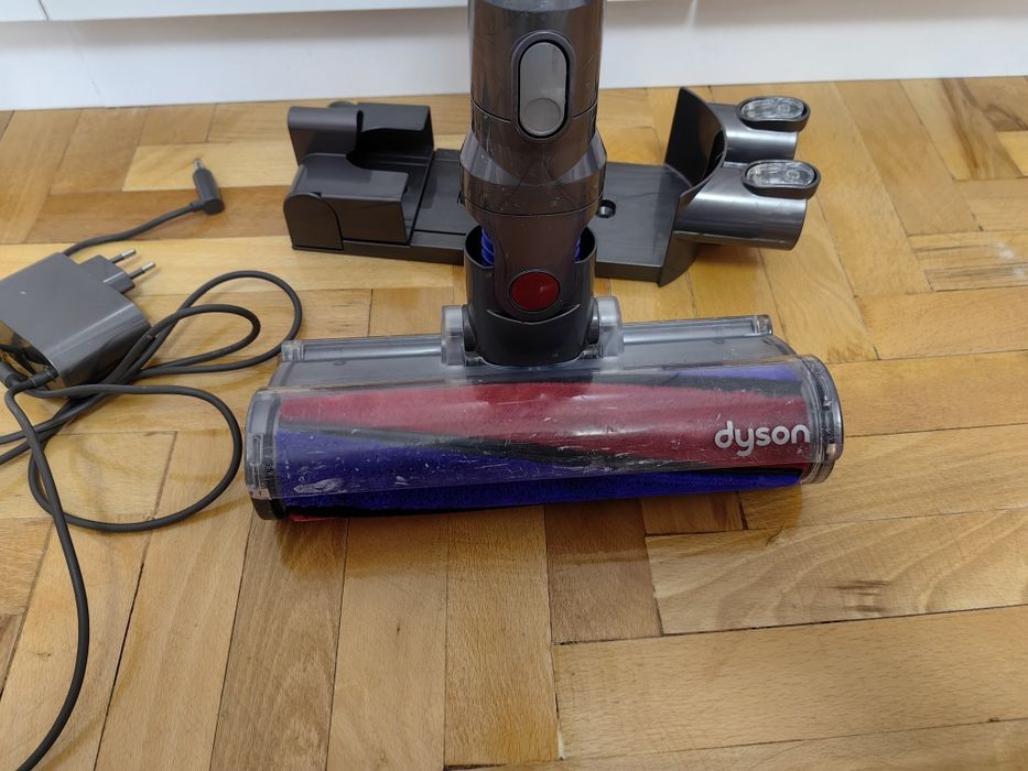 Dyson V6 Fluffly
