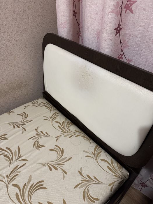 Продам 2 кровати односпальные!