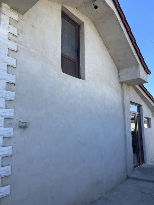 Visul unei familii incepe aici-Casa de vanzare -100 000 euro