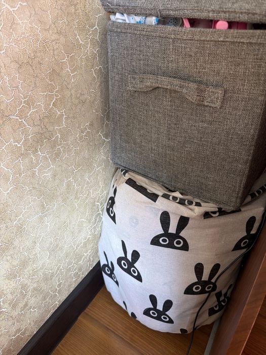 детские игрушки с коробкой