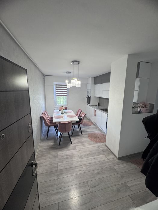 Vand apartament 2 camere renovat