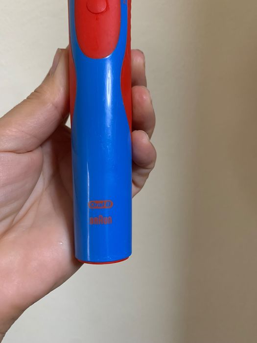 Mâner periuță de dinți electrică Oral-B Braun – stare perfectă