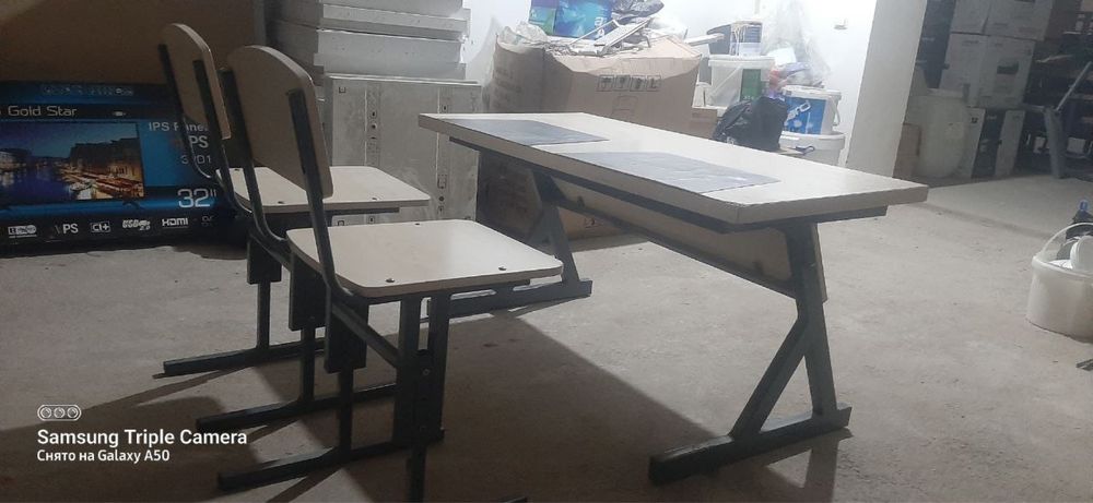 Парта и стулья. Dars stoli parta.