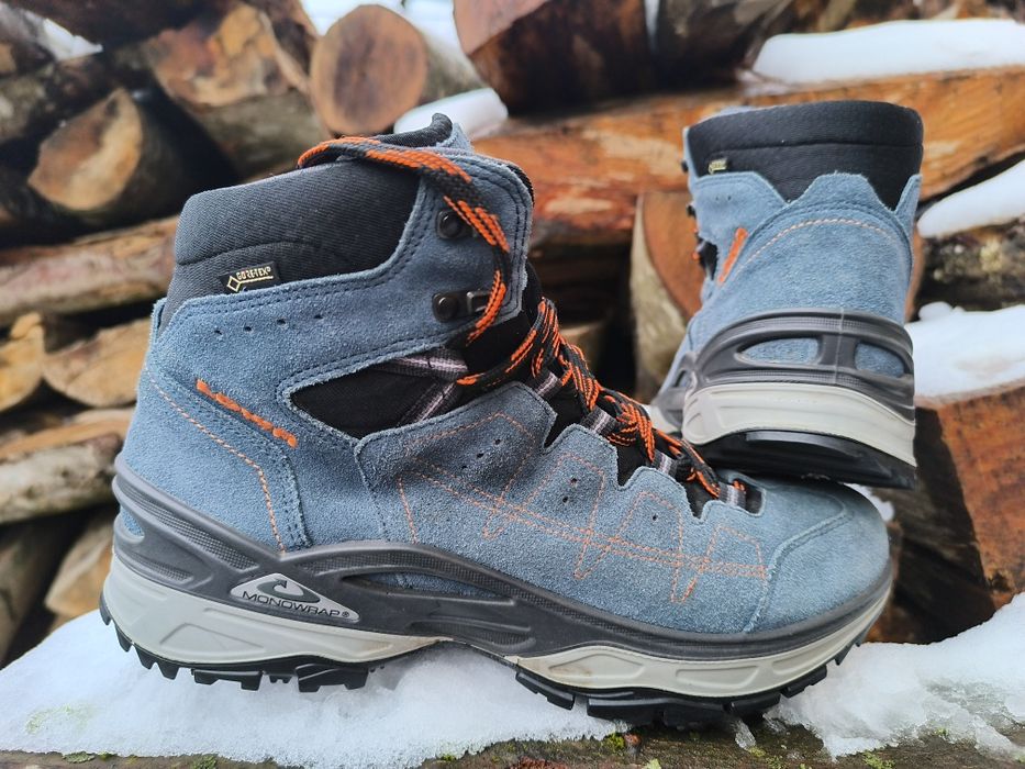 Ghete de munte Lowa Goretex 44