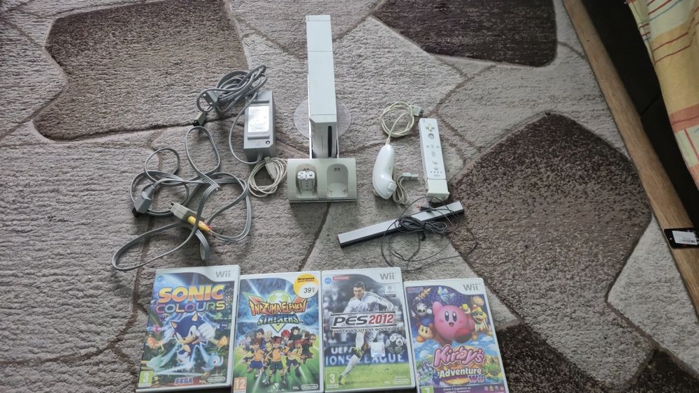 Consolă Nintendo Wii Modată – Pachet Complet + 4 Jocuri Originale