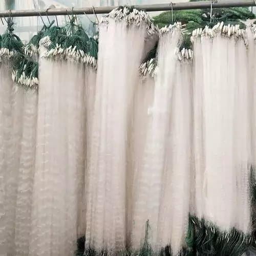 Plase pescărești mai multe modele