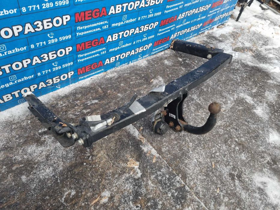 Фаркоп на Ауди А6С5 / Audi A6C5