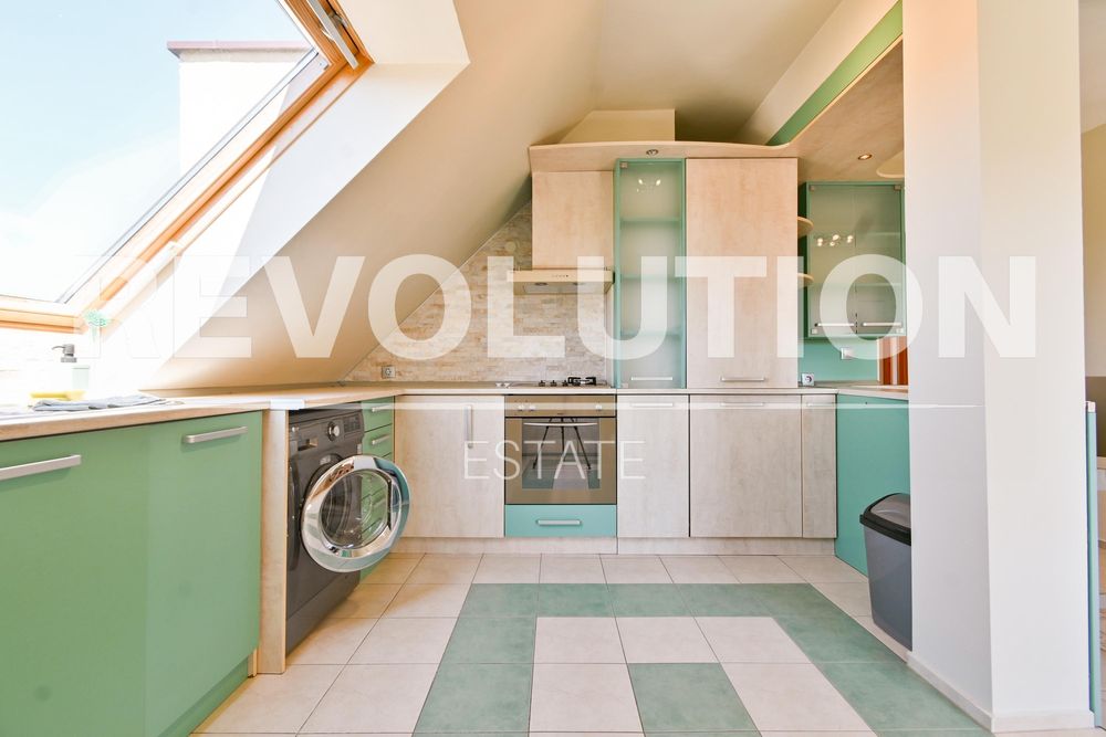 Продава се Тристаен апартамент в София, Павлово - 113 кв.м за 3009 €/кв.м - Снимка #3