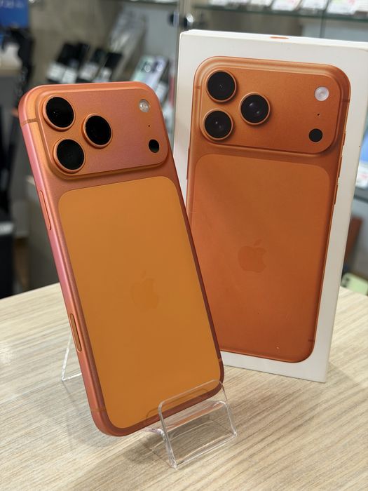 iPhone 17 Pro Max Cosmic Orange 256GB, sanatate baterie 100% - Garantie !!!