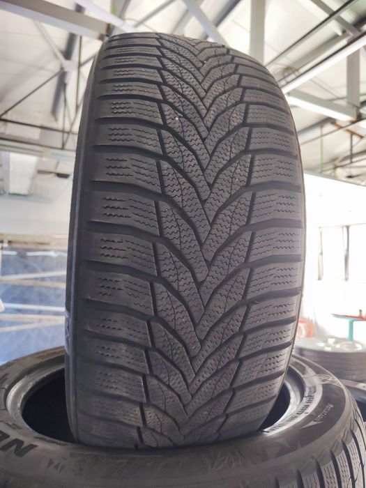 4 бр зимни 225/50/17 Nexen 24г