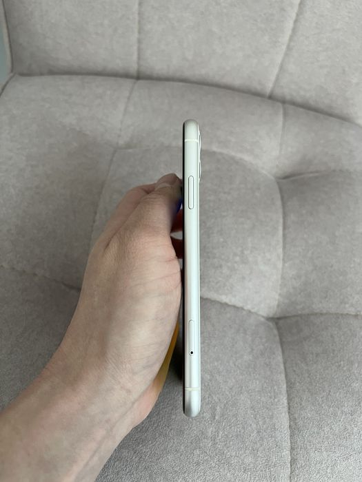 Iphone 11 продам