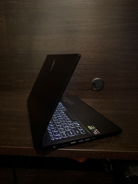 Acer nitro V15  в идеальном состоянии