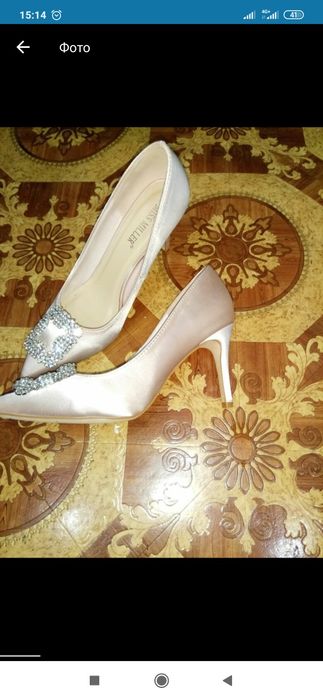 Продам туфли новые