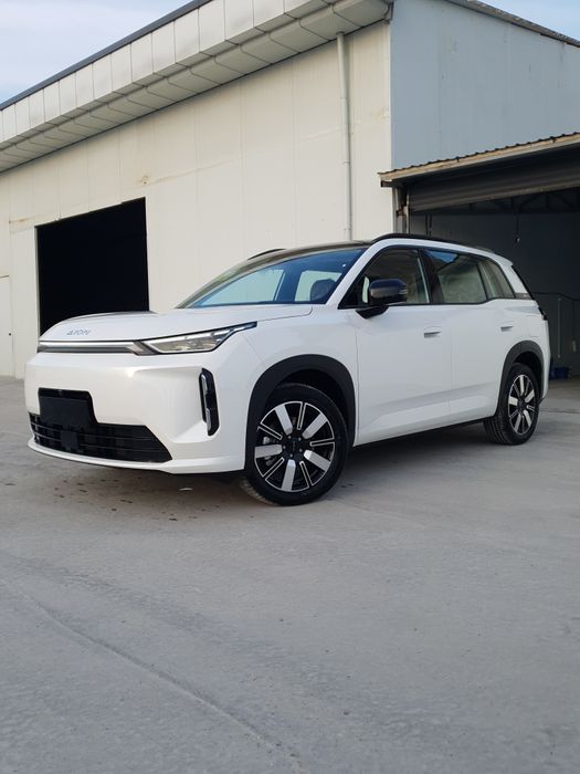 Gac Aion.  i60 Gibrid 1200km.