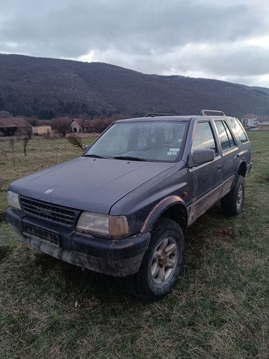 Фронтер А 2.5 тдс на части 98 год 116 коня