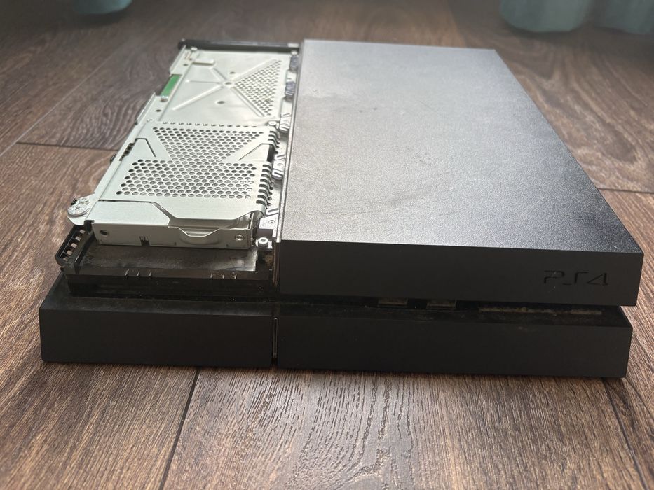 Consola PlayStation 4 PS4 functionala cu HDMI defect