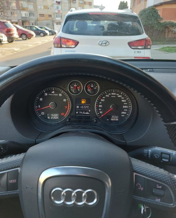 Vand autoturism marca AUDI A3 cutie manuala