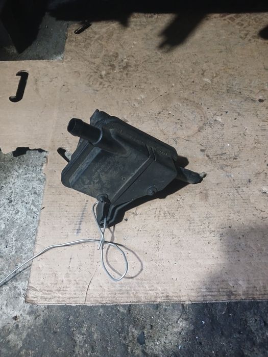 Бачок ГУР Гольф4 в оригинале