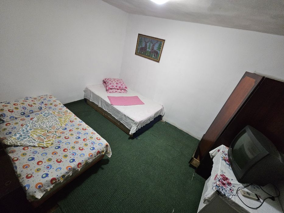 Închiriez casa batraneasca sezon estival