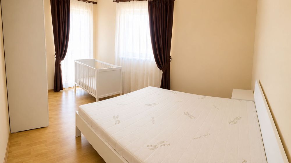 Apartament spațios cu 3 camere, 85 mp utili, complet mobilat, cu boxă și loc de parcare