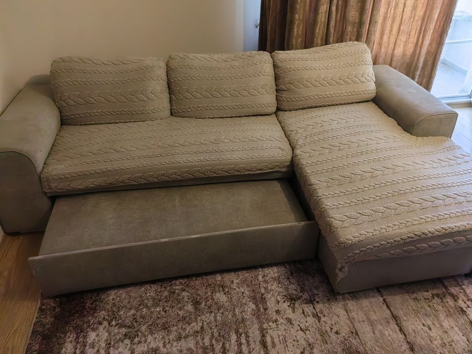 Голям ъглов диван
