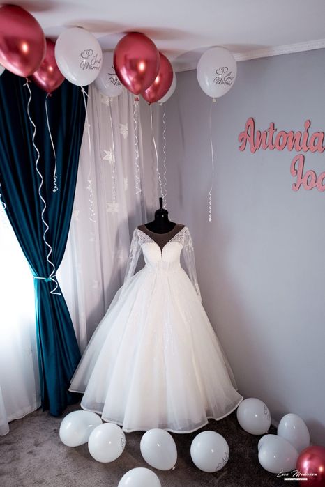 Vând rochie mireasa tip prințesa