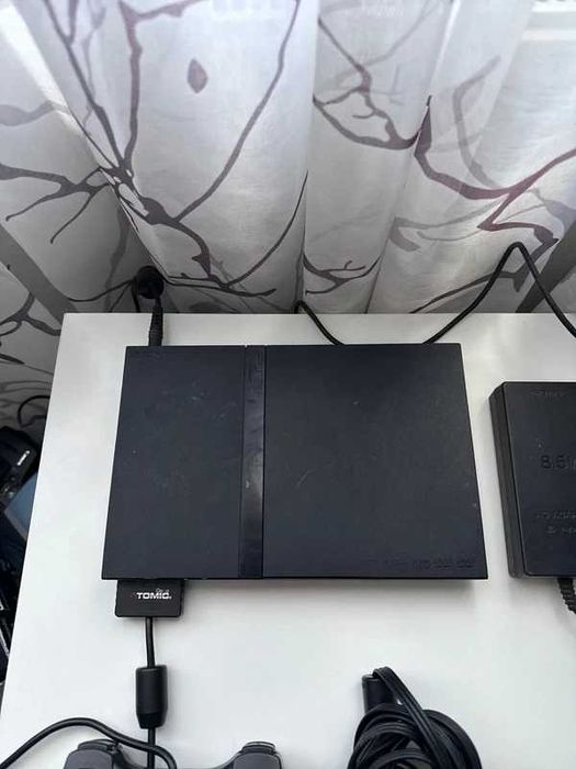 Sony PlayStation 2 + controller + cablu + alimentator