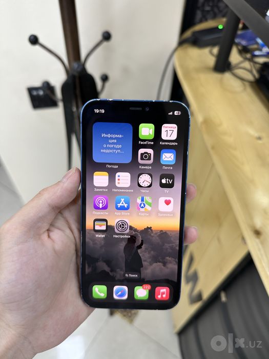 iPhone 12 64 гб память