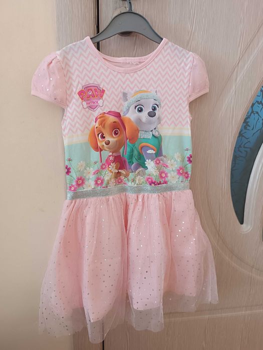 Роклички с дълъг и къс ръкав