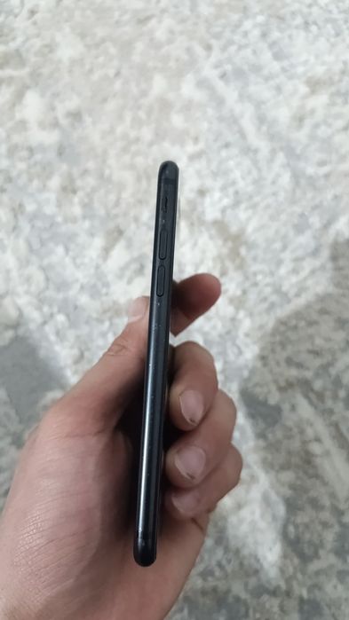 Айфон 7  32 гб.