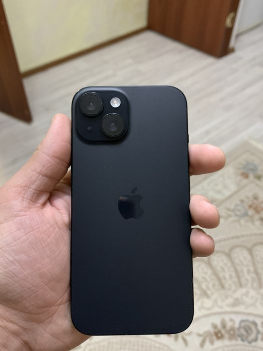 Продается iPhone 15 black 128gb
