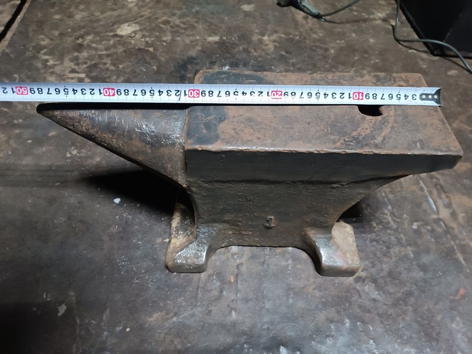 Продам наковальню