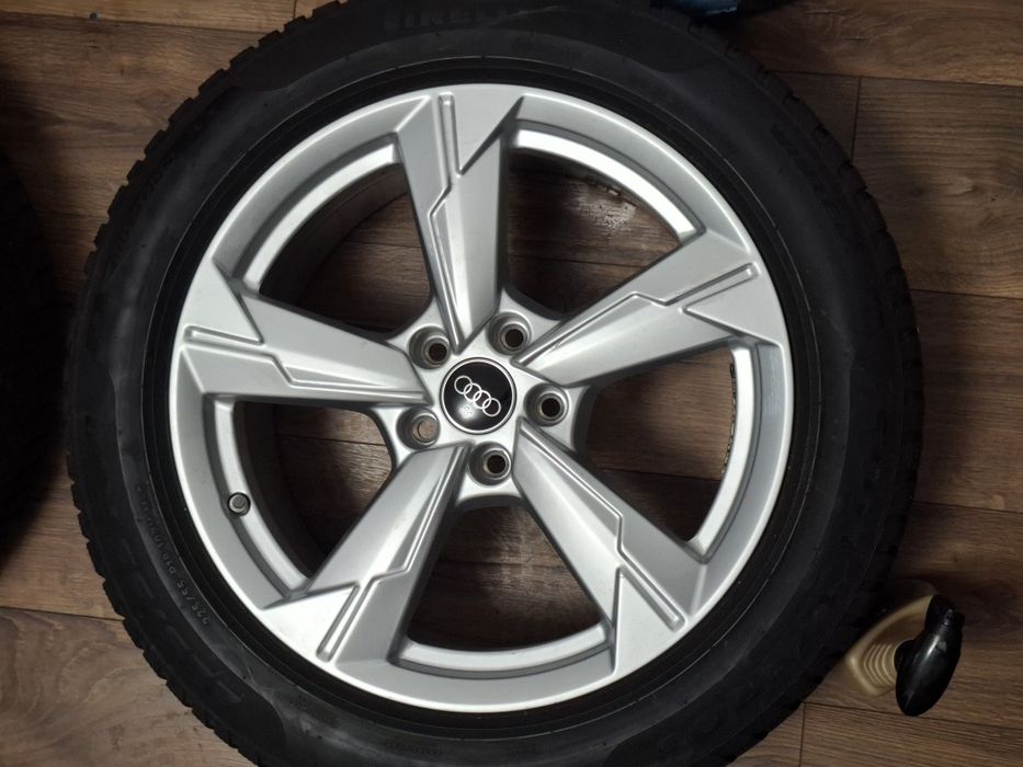 Set jante aliaj cu anvelope iarna 225 55 18 5x112