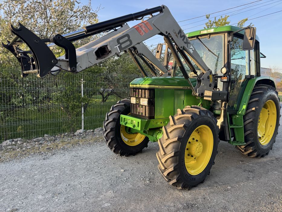 Tractor John Deere 6300 Cu Încărcător Frontal