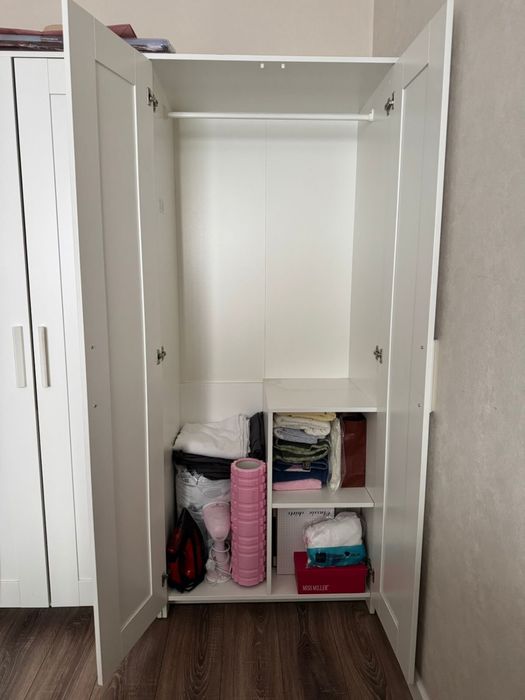 Продам 3 шкафа икеа,в длину 1.90 состояние отличное