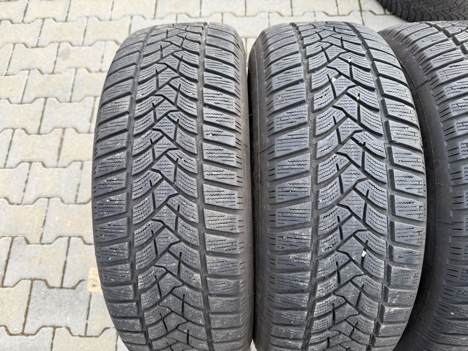 4бр. Отлични Зимни Гуми 215/65R/16 -DUNLOP- DOT:3019- 6,5мм.