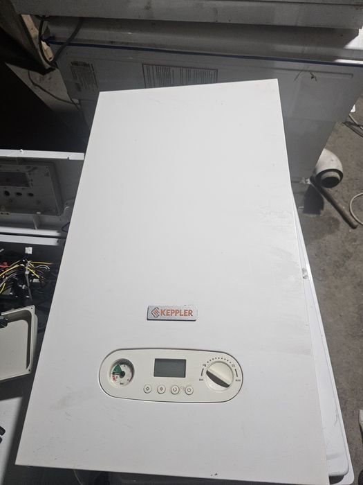 Котел Продается Двухконтурние котел 240кв неметский