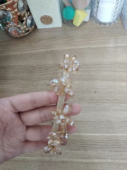 Sotiladi . Yaxshi sastayanida