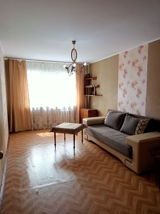 Сдаю - 2-х.ком.кв на 3мкр(Абая)