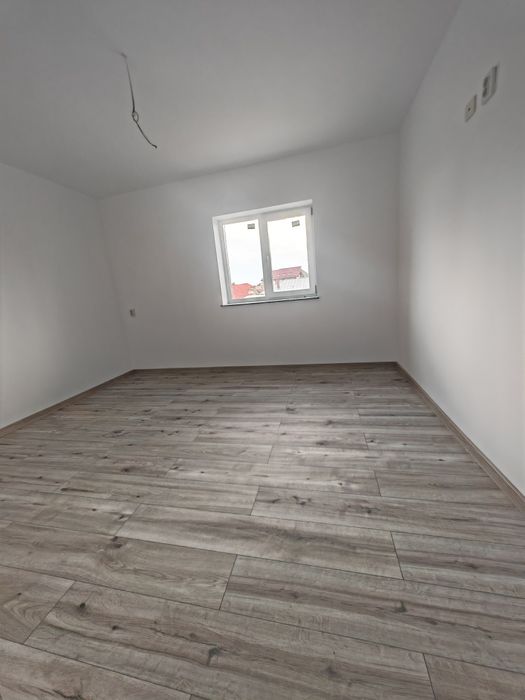 Apartamente noi în zona centrala.