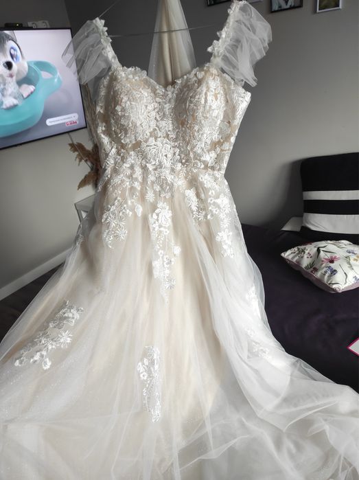 Булчинска рокля.