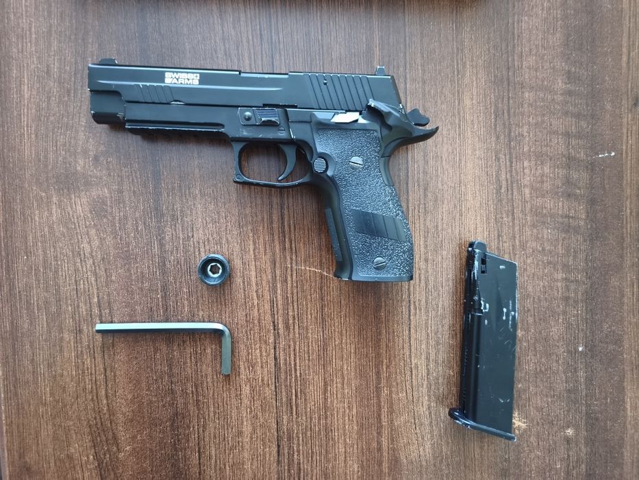 Продавам Airsoft пистолет с проблем