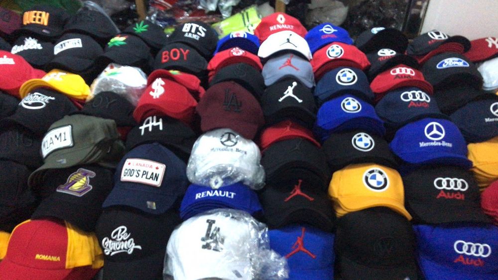 Sapca vara cu plasa si plina