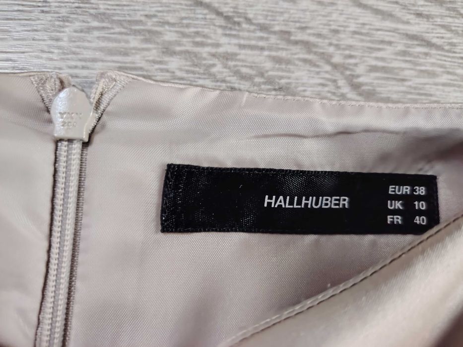 Rochie dama Hallhuber, marime 38 cm, stare excelenta