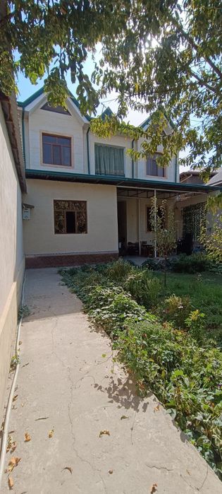 2 Qavatli Hovli uy sotiladi Shinam uy Zangiota Ray sentirda