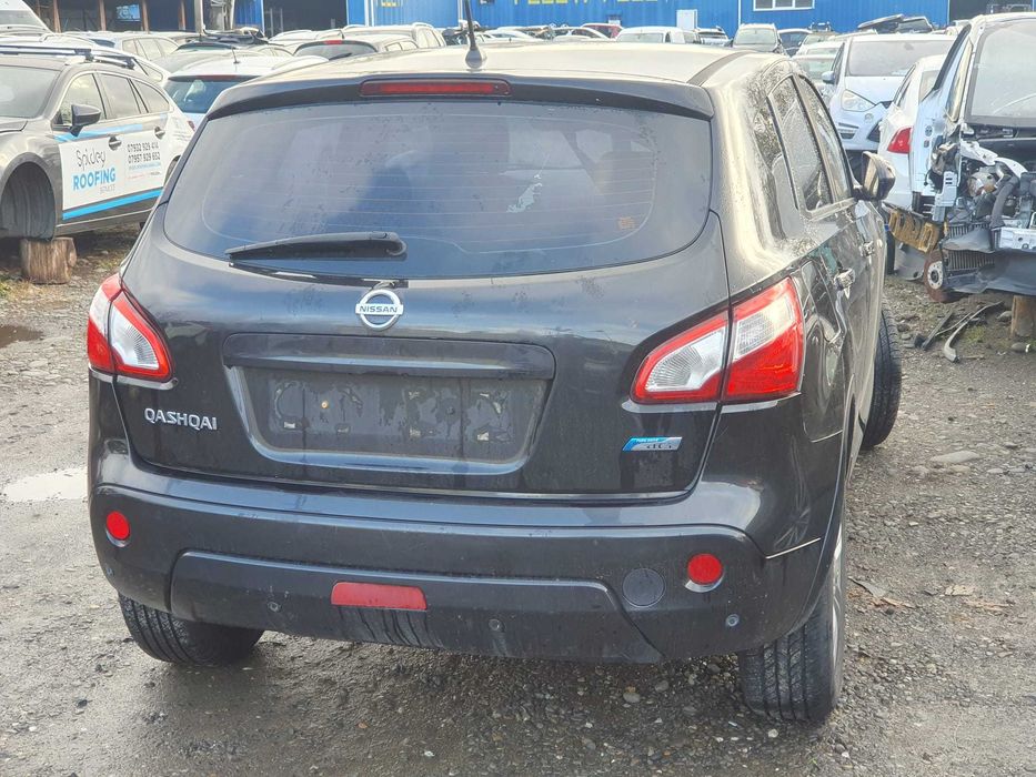 Dezmembrez Nissan Qashqai 1.5 DCI 2010