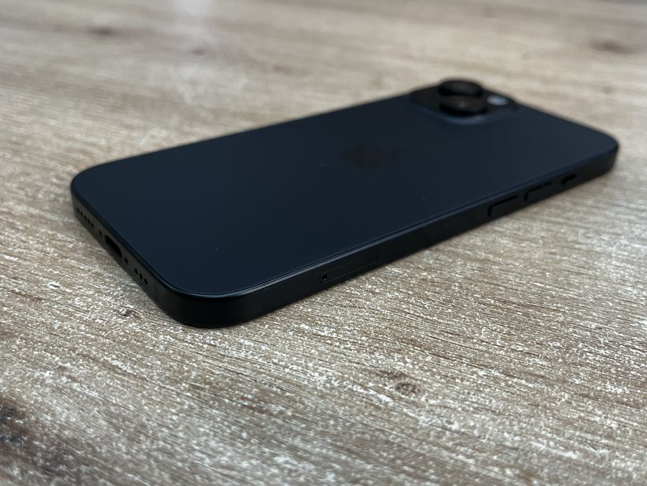 iPhone 15 128GB Като нов 100% Бат 8 цикъла Гаранция